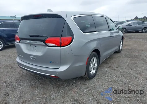 2018 Chrysler Pacifica Hybrid Touring Plus z USA, uszkodzony, nr VIN 2C4RC1H77JR332966